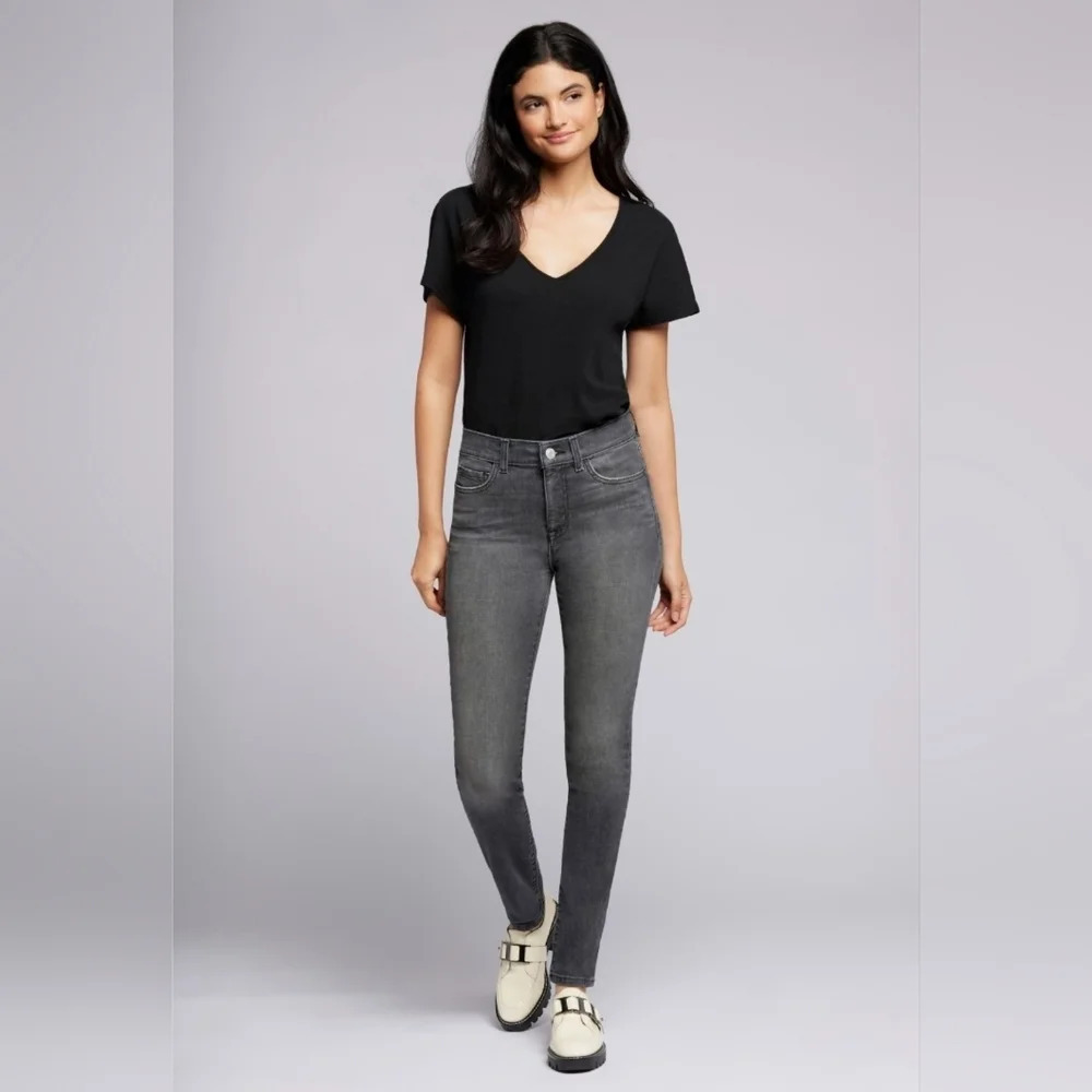 Current/Elliott "Everett" high waisted stiletto Jeans Faded Black/Gray Size 28